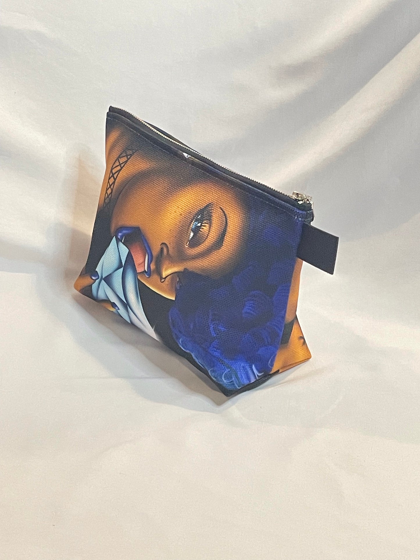 Woman Blue Diamond Make-up Bag